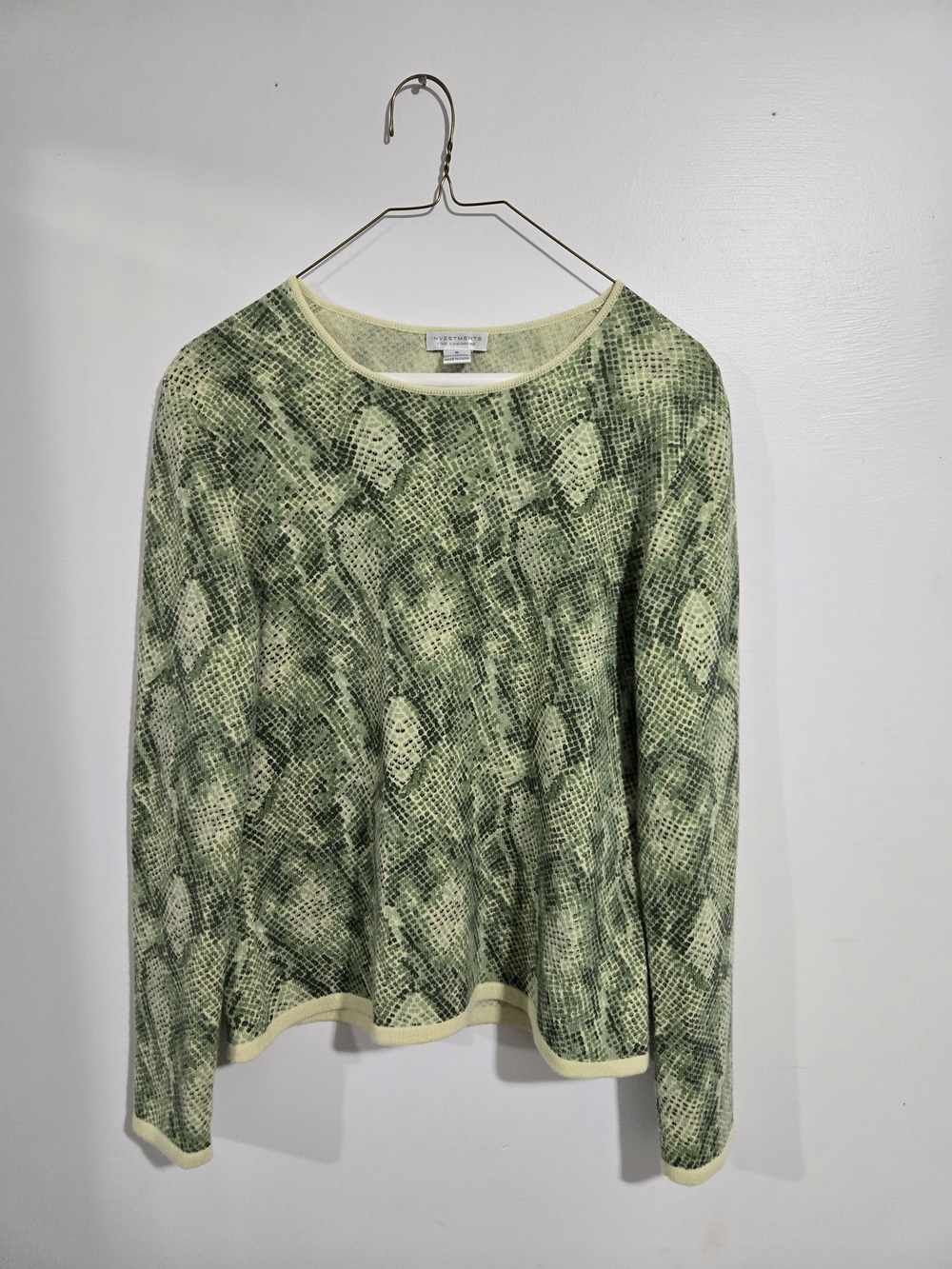 Vintage Cashmere Green Snake-Print Crewneck Sweater